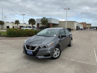 Nissan 2022 Versa