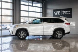 Toyota 2017 Highlander