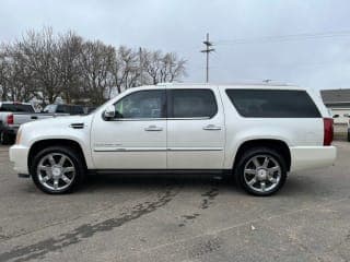 Cadillac 2011 Escalade ESV