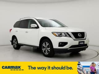 Nissan 2017 Pathfinder