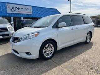 Toyota 2015 Sienna