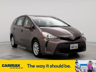 Toyota 2017 Prius v