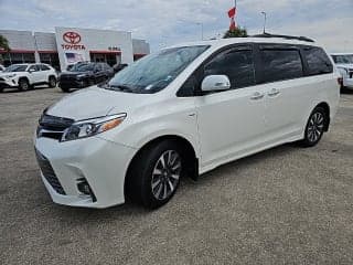 Toyota 2019 Sienna