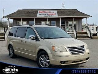 Chrysler 2010 Town and Country