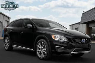 Volvo 2017 V60 Cross Country