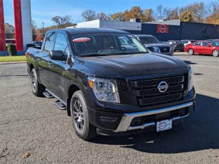 Nissan 2022 Titan