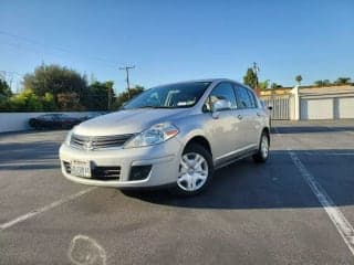 Nissan 2010 Versa