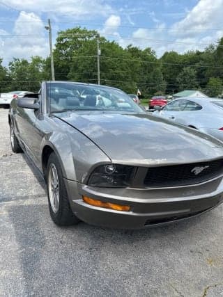 Ford 2005 Mustang