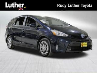 Toyota 2017 Prius v