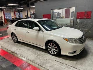 Toyota 2011 Avalon