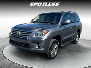 Lexus 2013 LX 570