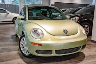Volkswagen 2008 New Beetle