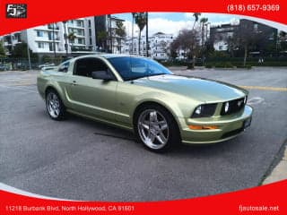 Ford 2005 Mustang