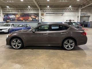 Infiniti 2016 Q70