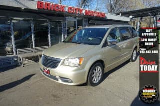 Chrysler 2011 Town and Country