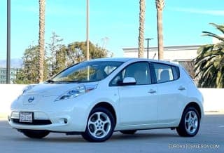 Nissan 2011 LEAF