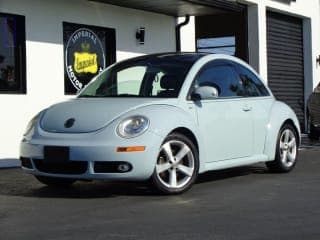Volkswagen 2010 New Beetle