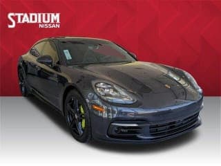 Porsche 2019 Panamera