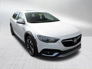 Buick 2019 Regal TourX