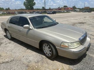 Lincoln 2011 Town Car