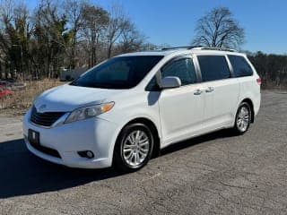 Toyota 2011 Sienna