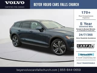 Volvo 2023 V60 Cross Country