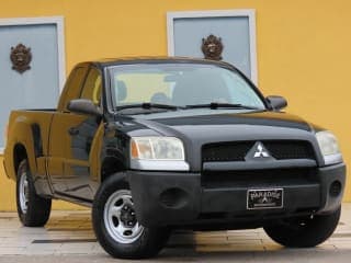 Mitsubishi 2007 Raider