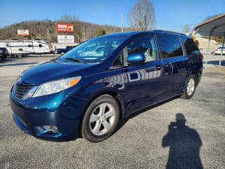 Toyota 2011 Sienna