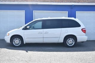 Chrysler 2002 Town and Country