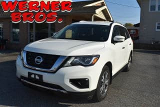 Nissan 2017 Pathfinder