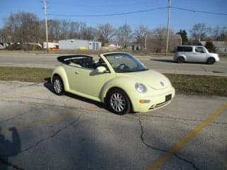 Volkswagen 2004 New Beetle