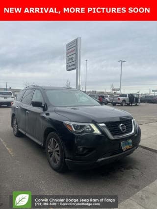 Nissan 2017 Pathfinder