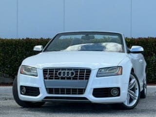 Audi 2011 S5