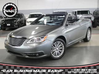 Chrysler 2011 200