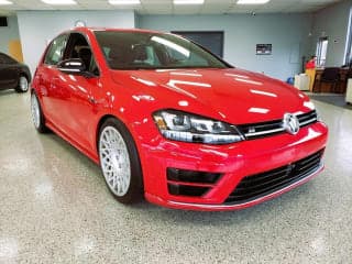 Volkswagen 2017 Golf R