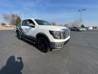 Nissan 2018 Titan