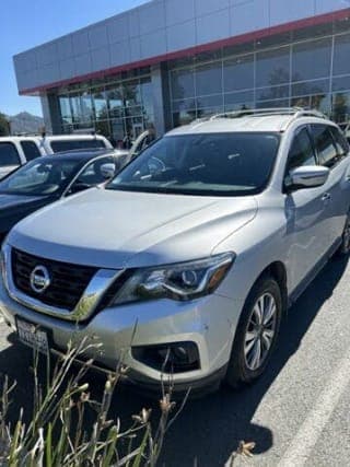 Nissan 2017 Pathfinder