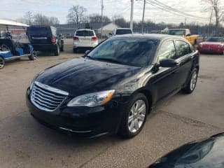 Chrysler 2011 200