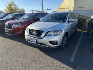 Nissan 2020 Pathfinder