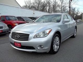 Infiniti 2011 M37