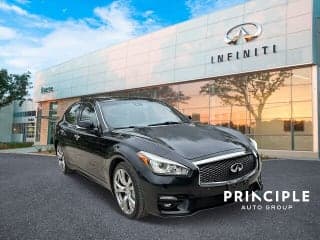 Infiniti 2016 Q70