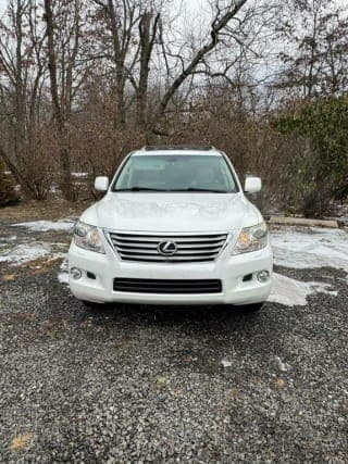 Lexus 2011 LX 570