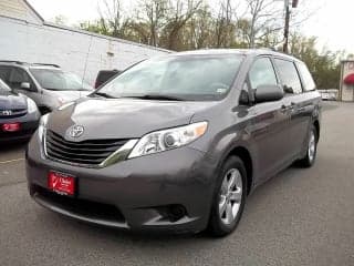 Toyota 2011 Sienna