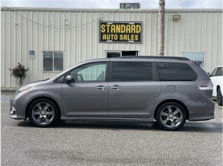 Toyota 2015 Sienna