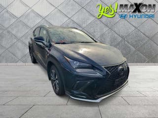 Lexus 2021 NX 300