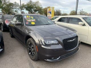 Chrysler 2019 300