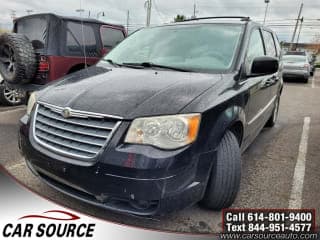 Chrysler 2010 Town and Country