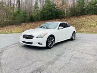 Infiniti 2011 G37