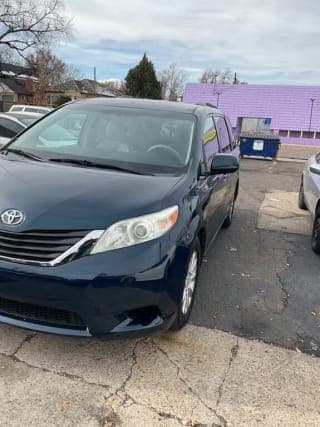 Toyota 2011 Sienna