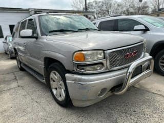 GMC 2004 Yukon XL